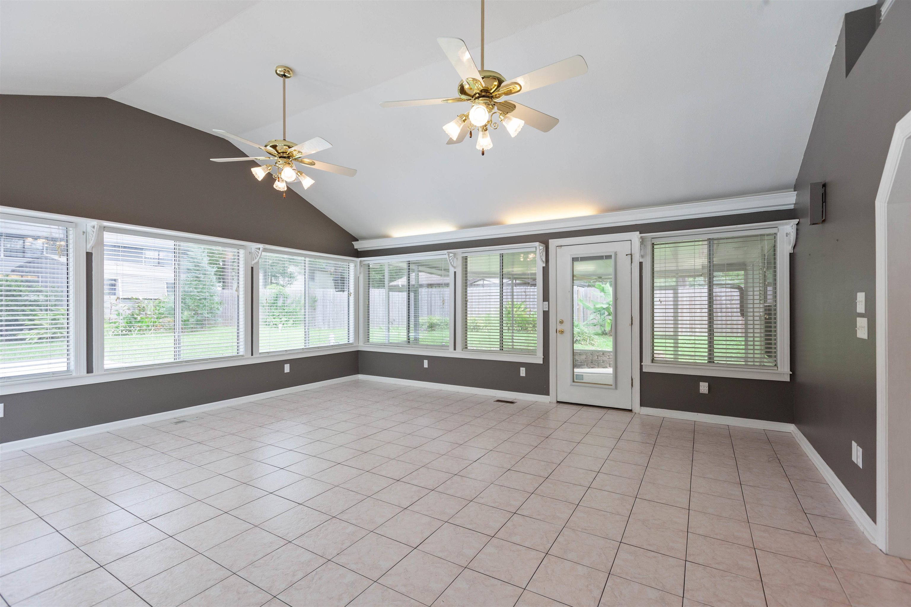 2436 Castletower Road Tallahassee, FL 32301 - Photo 8 of 33 Gallery Image 8