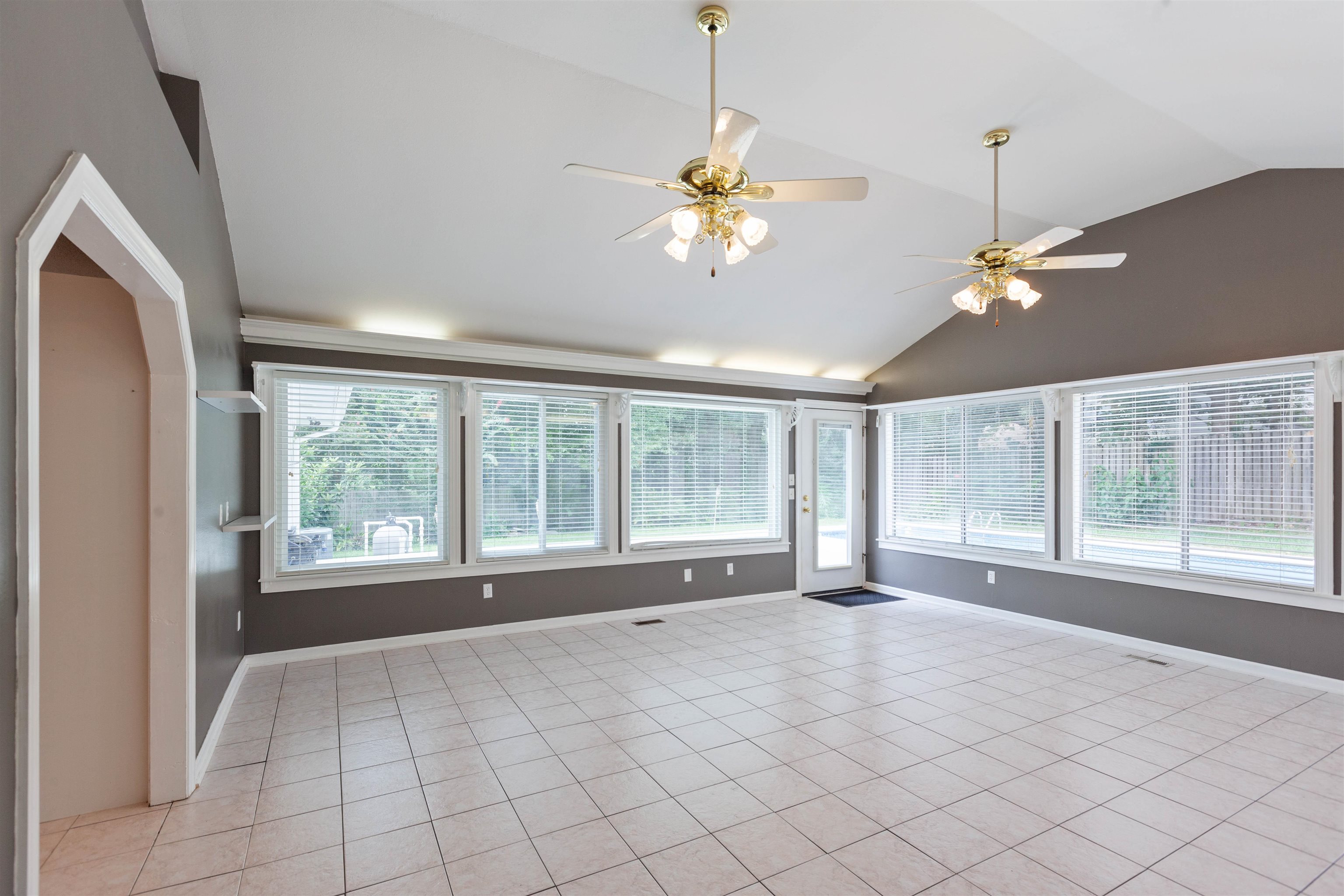 2436 Castletower Road Tallahassee, FL 32301 - Photo 9 of 33 Gallery Image 9
