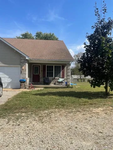 $1,250 | 1010 Orchard Drive, Unit D, St. Clair, MO 63077