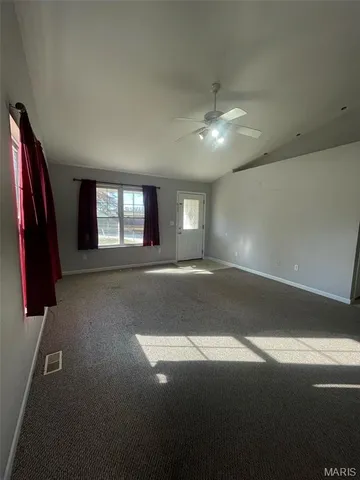 $1,250 | 1010 Orchard Drive, Unit D, St. Clair, MO 63077