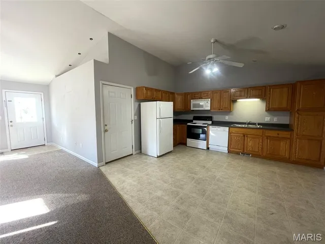 $1,250 | 1010 Orchard Drive, Unit D, St. Clair, MO 63077