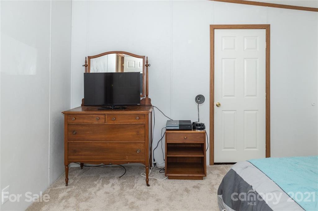 340 Old Bridge Road Rocky Point, NC 28457 - Photo 29 of 35 a view of bedroom with furniture