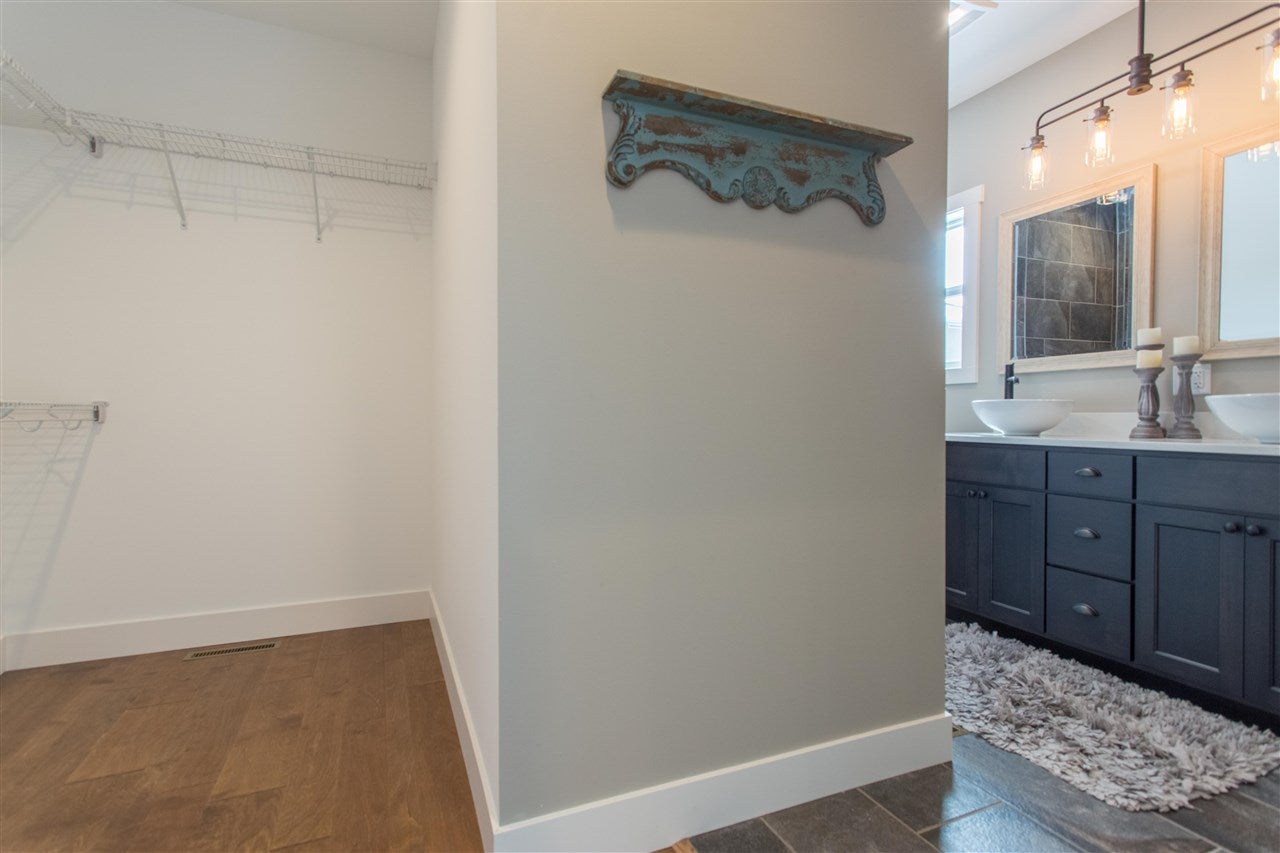 2255 Antler Ridge Drive Dubuque, IA 52002 - Photo 12 of 25 Gallery Image 12