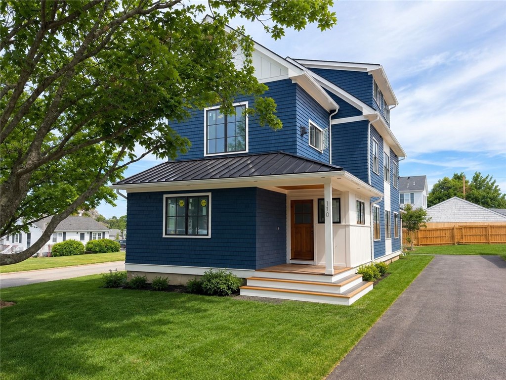 110 Newport Avenue Middletown, RI 02842 - Photo 1 of 23