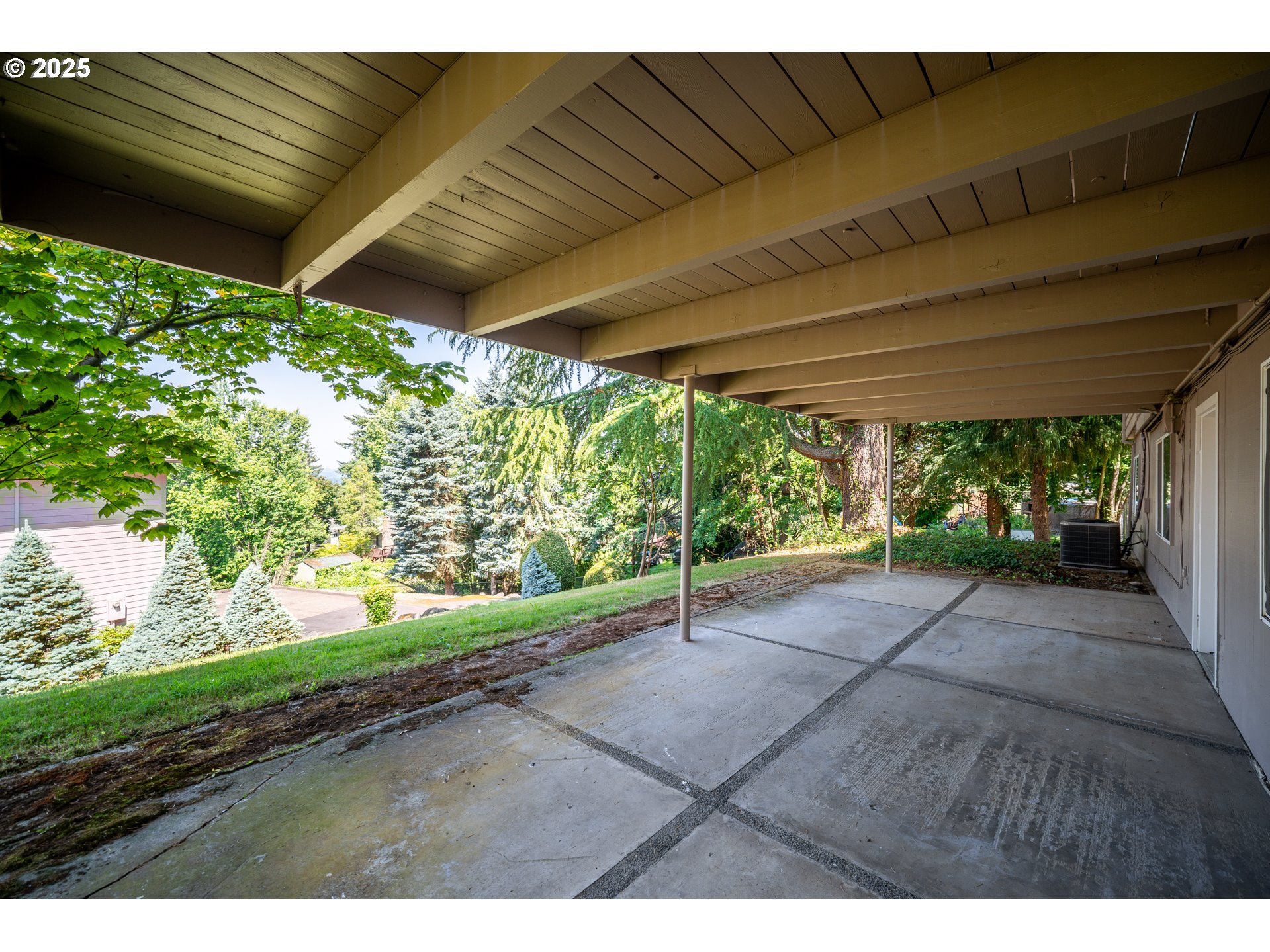 1339 Southwest 27th Court Gresham, OR 97080 - Photo 41 of 41 a view of backyard with green space