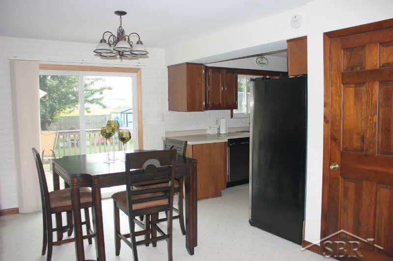 9171 Kochville Road Freeland, MI 48623 - Photo 4 of 14 20367087-3.JPG