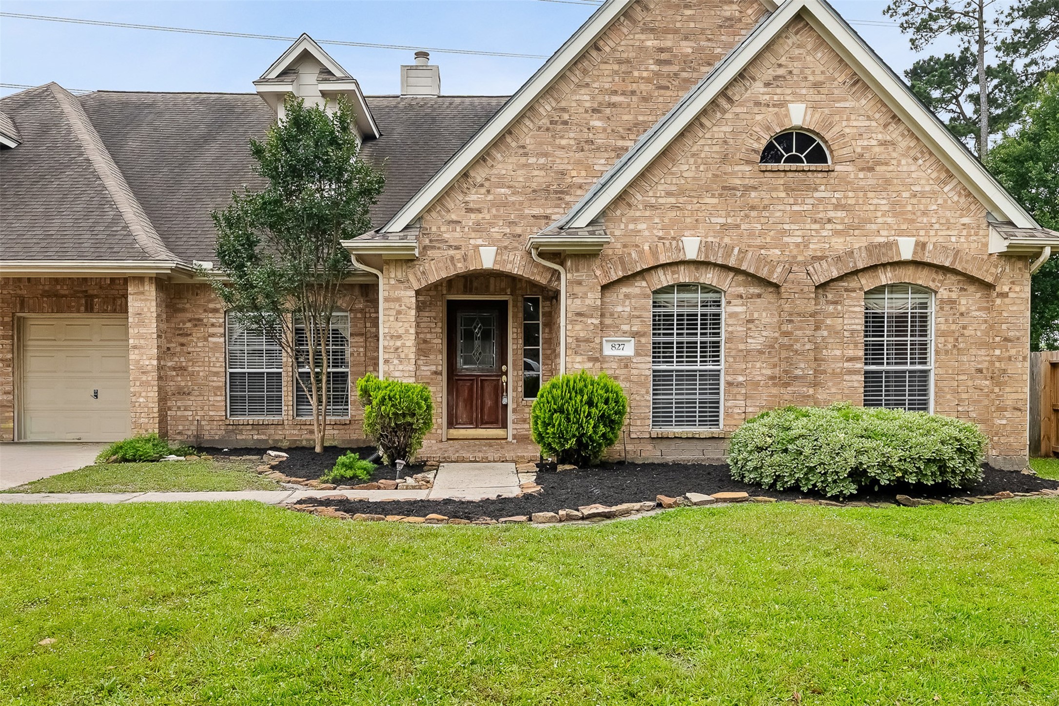 827 Hannock Glen Lane Spring, TX 77373 - Photo 2 of 36