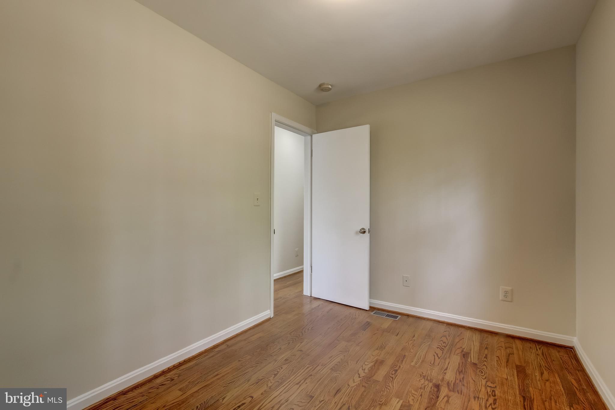 104 Park Valley Road Silver Spring, MD 20910 - Photo 14 of 22 Bedroom 3