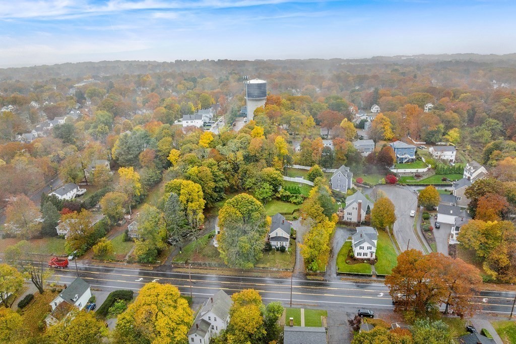 868 Main Street Reading, MA 01867 - Photo 31 of 32 an aerial view of residential building and lake