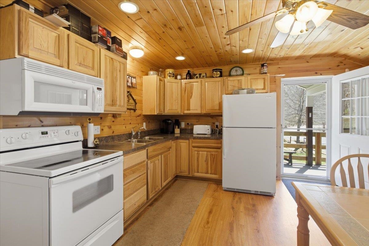 3510 Rupert Road Sandgate, VT 05250 - Photo 14 of 28