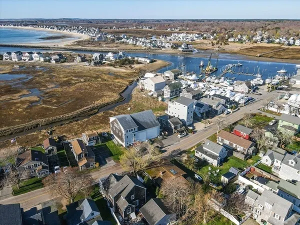 $387,500 | 64 Central Street, Marshfield, MA 02020