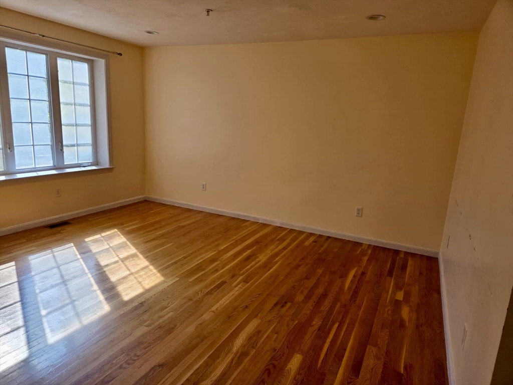 100 Nutting Road, Unit E2 Westford, MA 01886 - Photo 3 of 10