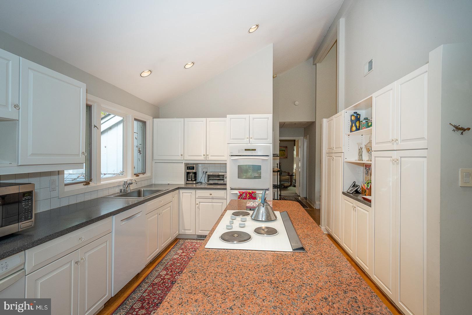 334 Malin Road Newtown Square, PA 19073 - Photo 25 of 82
