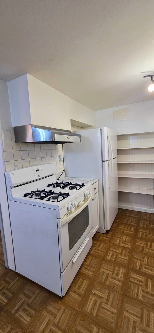 4816 West Grace Street, Unit G Chicago, IL 60641 - Photo 3 of 14