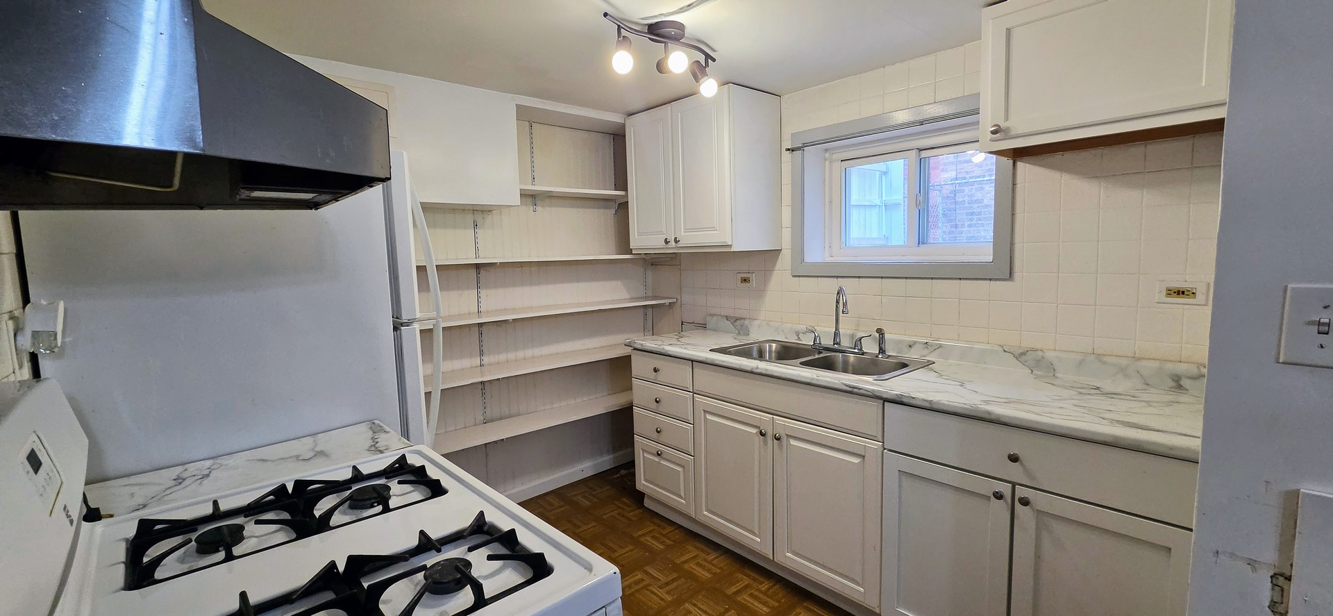 4816 West Grace Street, Unit G Chicago, IL 60641 - Photo 4 of 14
