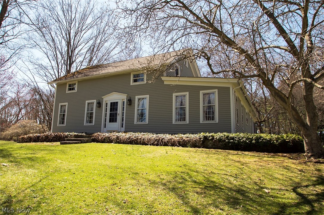 3394 West Bath Road Akron, OH 44333 - Photo 2 of 35