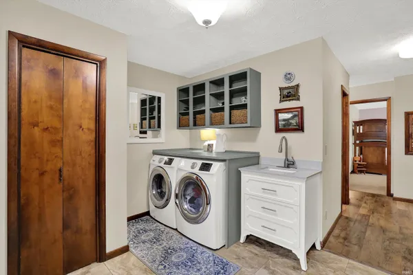 $1,250,000 | 8178 South Old State Road 37, Bloomington, IN 47403