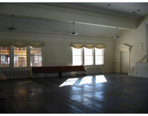 16 Forest Street Lexington, MA 02421 - Photo 3 of 8