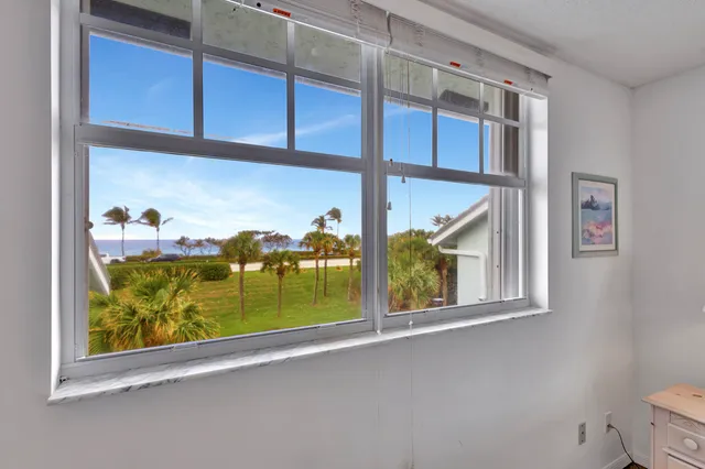 $1,200,000 | 303 Mainsail Circle, Jupiter, FL 33477