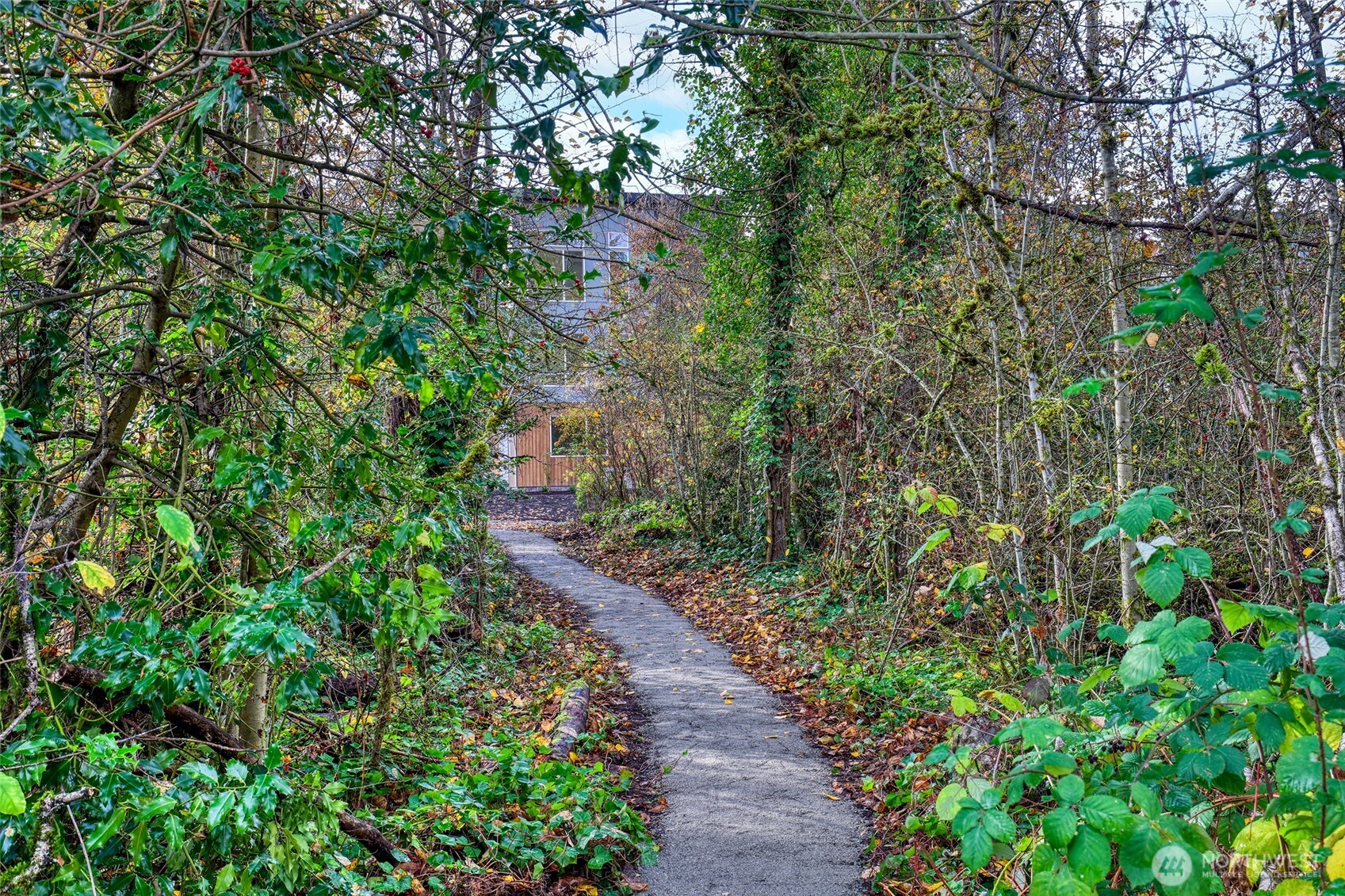 10628 East Riverside Drive Bothell, WA 98011 - Photo 18 of 26