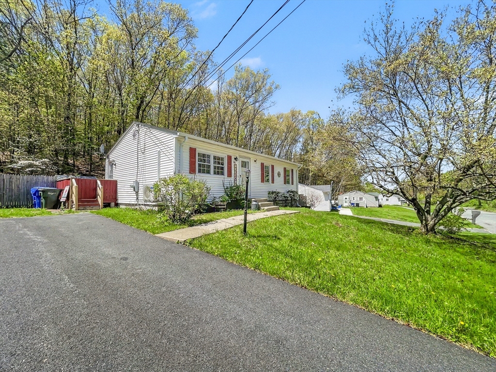 206 Treetop Avenue Springfield, MA 01118 - Photo 32 of 32
