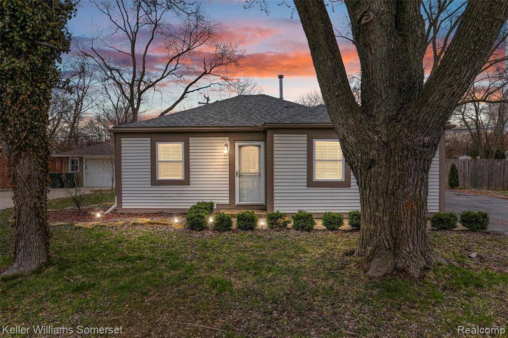 3253 Crooks Road Rochester Hills, MI 48309 - Photo 1 of 19