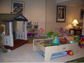 216 Pickens Road Kingsport, TN 37663 - Photo 9 of 12 Playroom