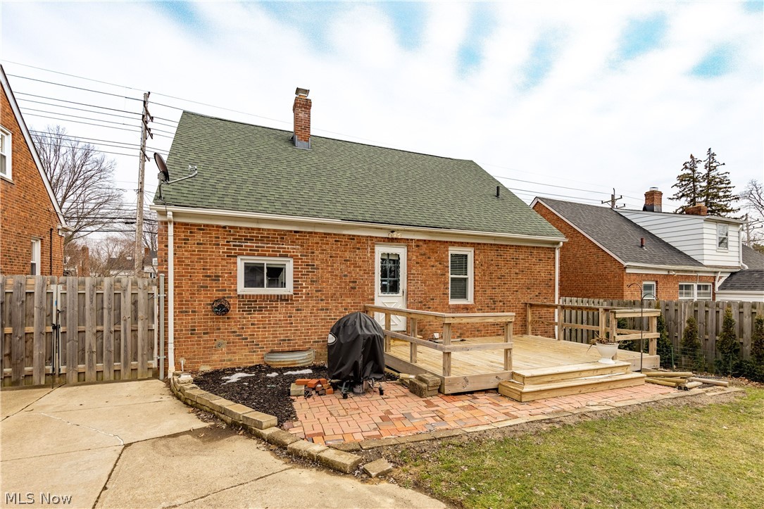 944 Richmond Road Cleveland, OH 44124 - Photo 32 of 32