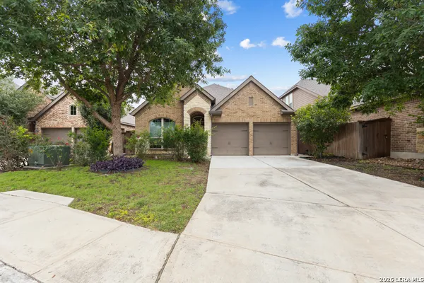 $2,250 | 8710 White Crown, San Antonio, TX 78254