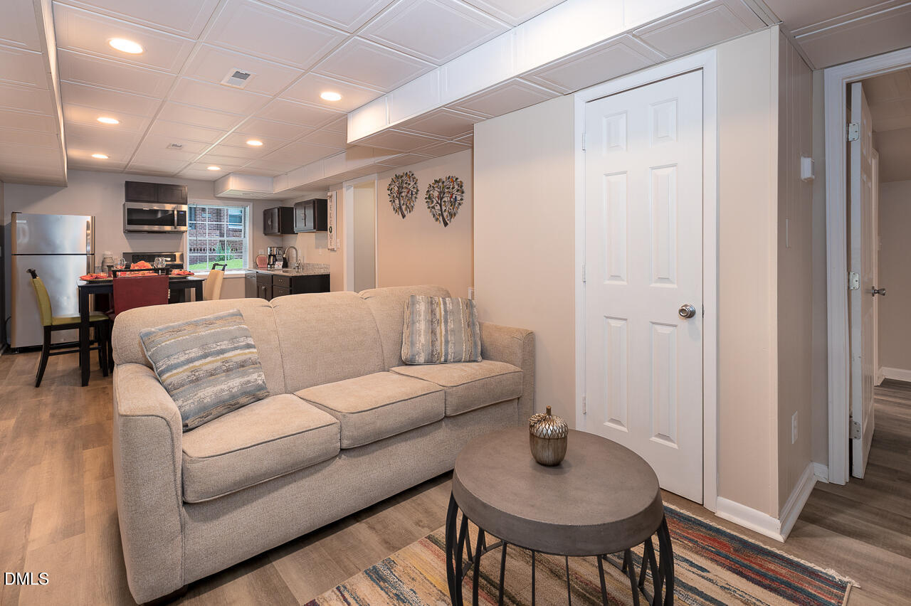 6812 Ray Road Raleigh, NC 27612 - Photo 5 of 22 bRay-Dn-28