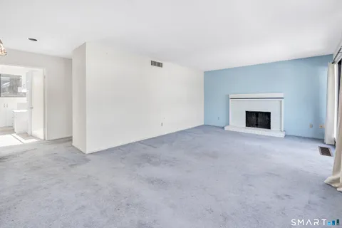 $215,000 | 289 Heritage Village, Unit C, Southbury, CT 06488