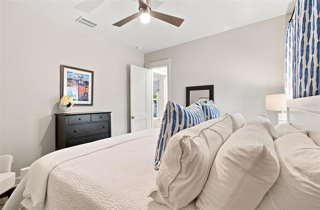 3103 West Hawthorne Road Tampa, FL 33611 - Photo 36 of 60 Gallery Image 36