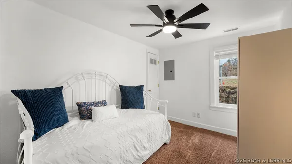 $289,900 | 1718 South Aurora Street, Eldon, MO 65026