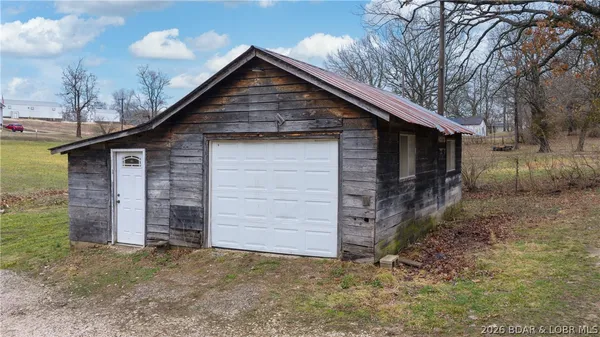 $289,900 | 1718 South Aurora Street, Eldon, MO 65026