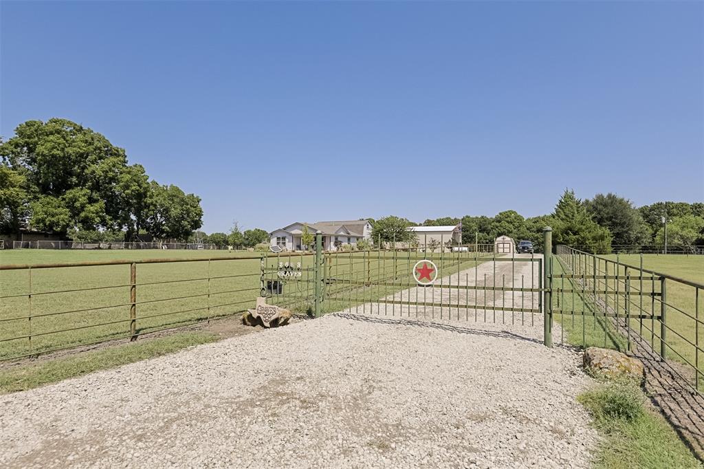 2683 Bells Chapel Road Palmer, TX 75152 - Photo 23 of 28 a view of outdoor space and city view