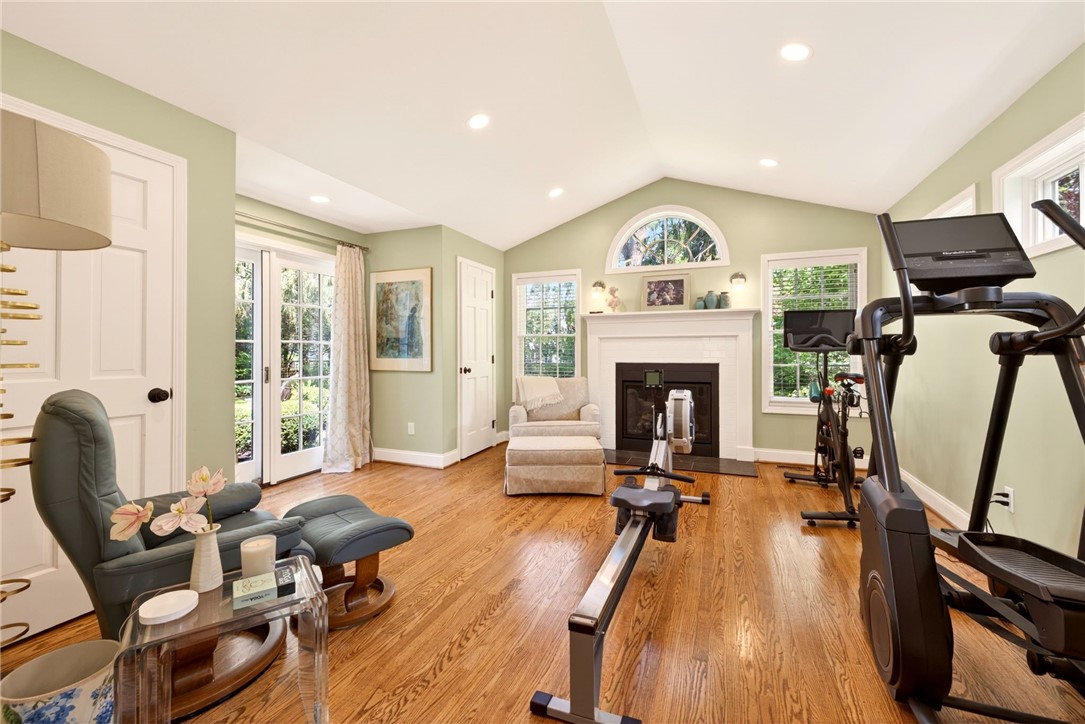 220 Overbrook Road Pittsford, NY 14618 - Photo 13 of 47