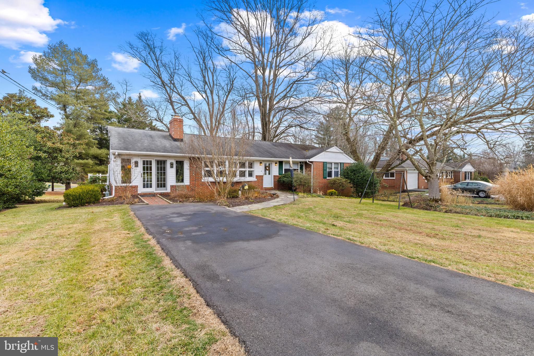 8419 High Ridge Road Ellicott City, MD 21043 - Photo 3 of 49