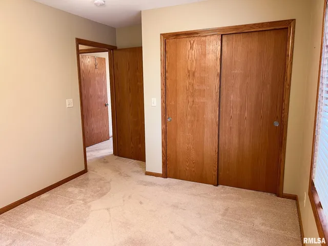 $169,900 | 1138 Breeze Way, Washington, IL 61571