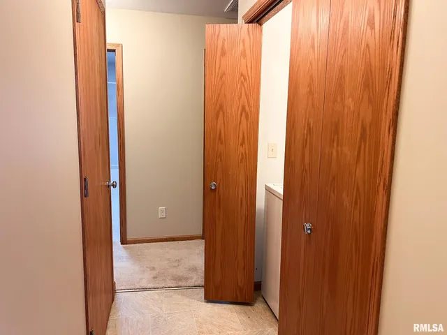 $169,900 | 1138 Breeze Way, Washington, IL 61571