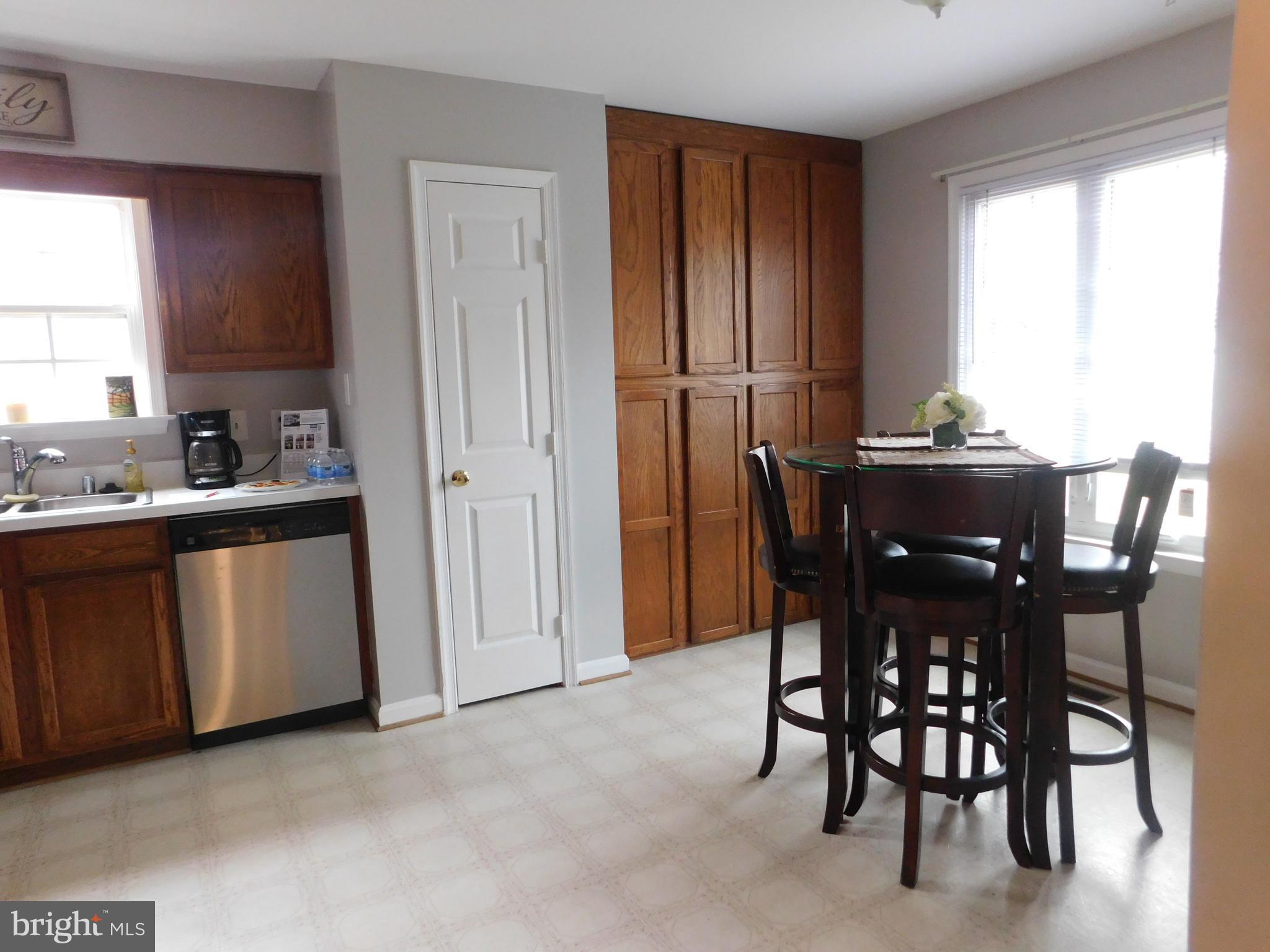 15 Myrtle Road Fredericksburg, VA 22405 - Photo 10 of 28 Kitchen