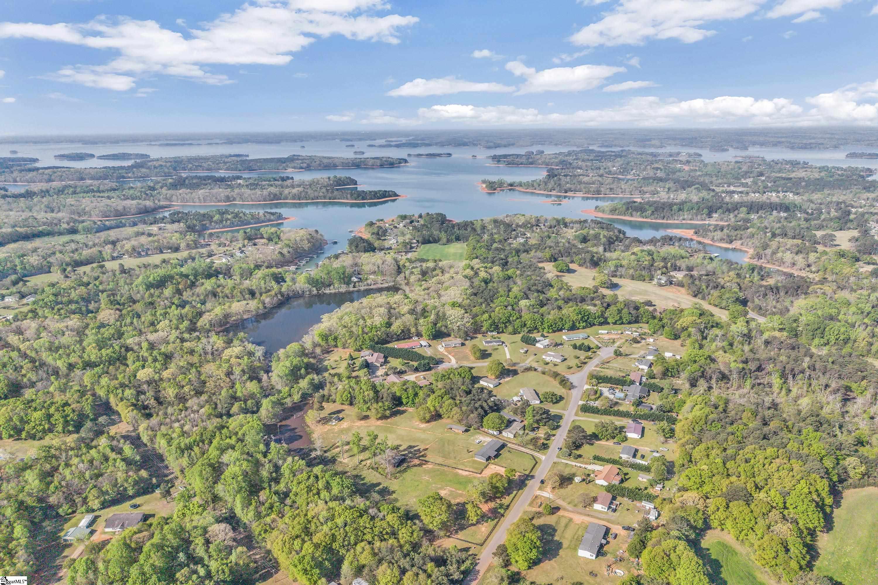 121 Capeview Lane Anderson, SC 29626 - Photo 6 of 46
