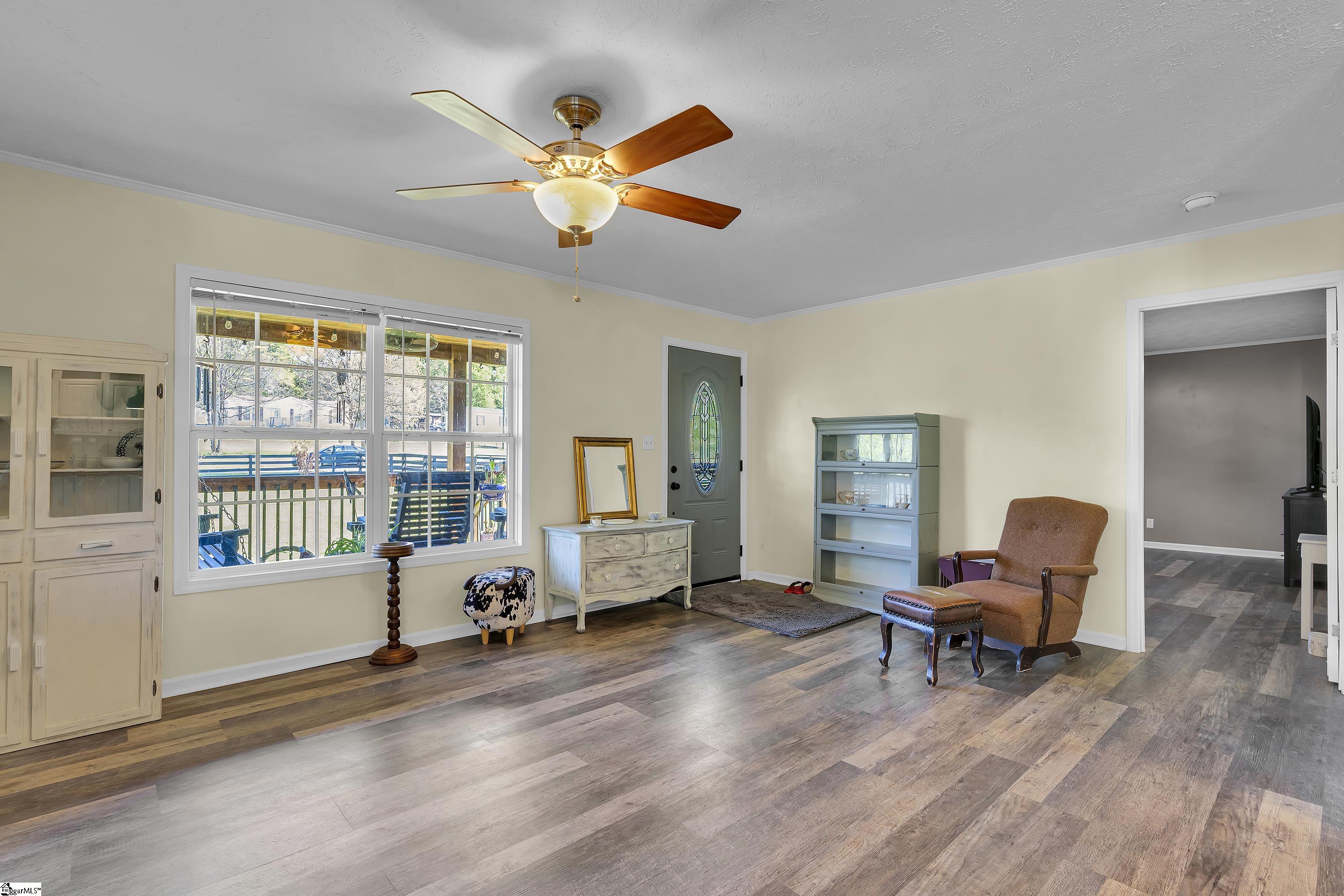 121 Capeview Lane Anderson, SC 29626 - Photo 7 of 46