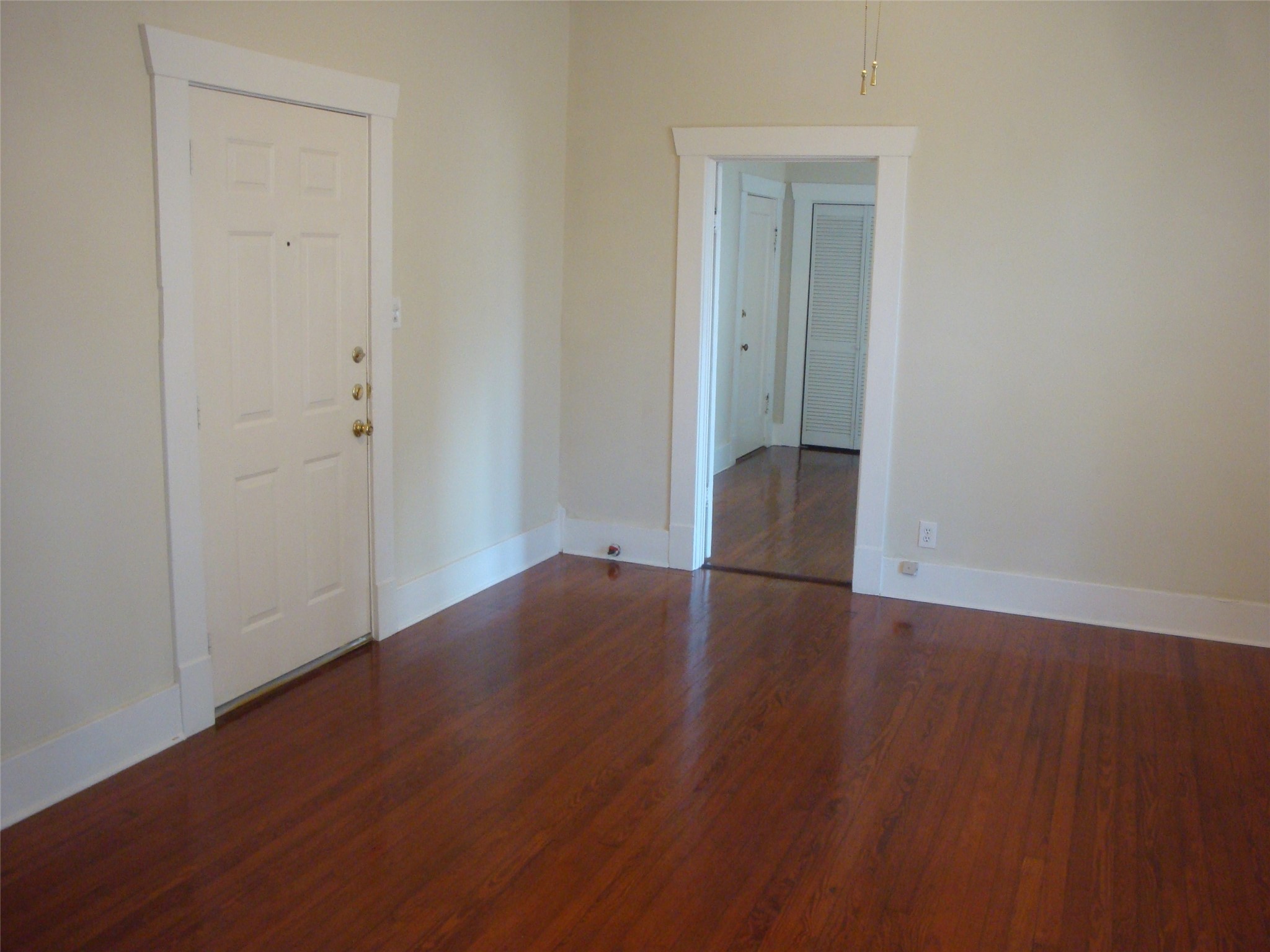3416 Morrison Street, Unit 7 Houston, TX 77009 - Photo 12 of 21 Wonderful living room.