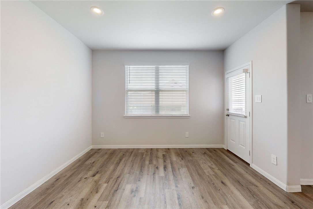 968 Rice Drive Bryan, TX 77803 - Photo 5 of 28 Gallery Image 5