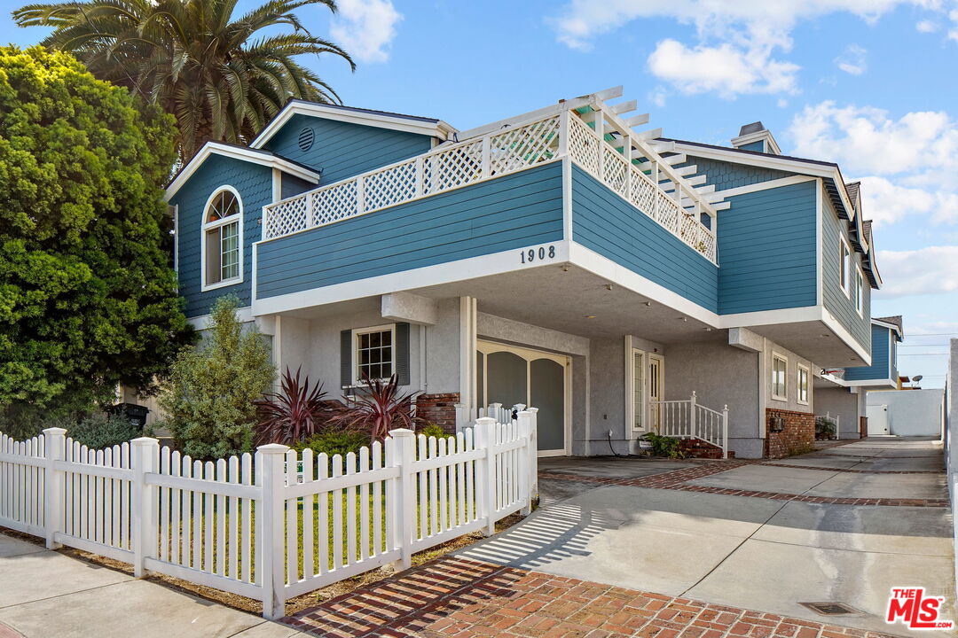 1908 Rockefeller Lane, Unit C Redondo Beach, CA 90278 - Photo 1 of 31