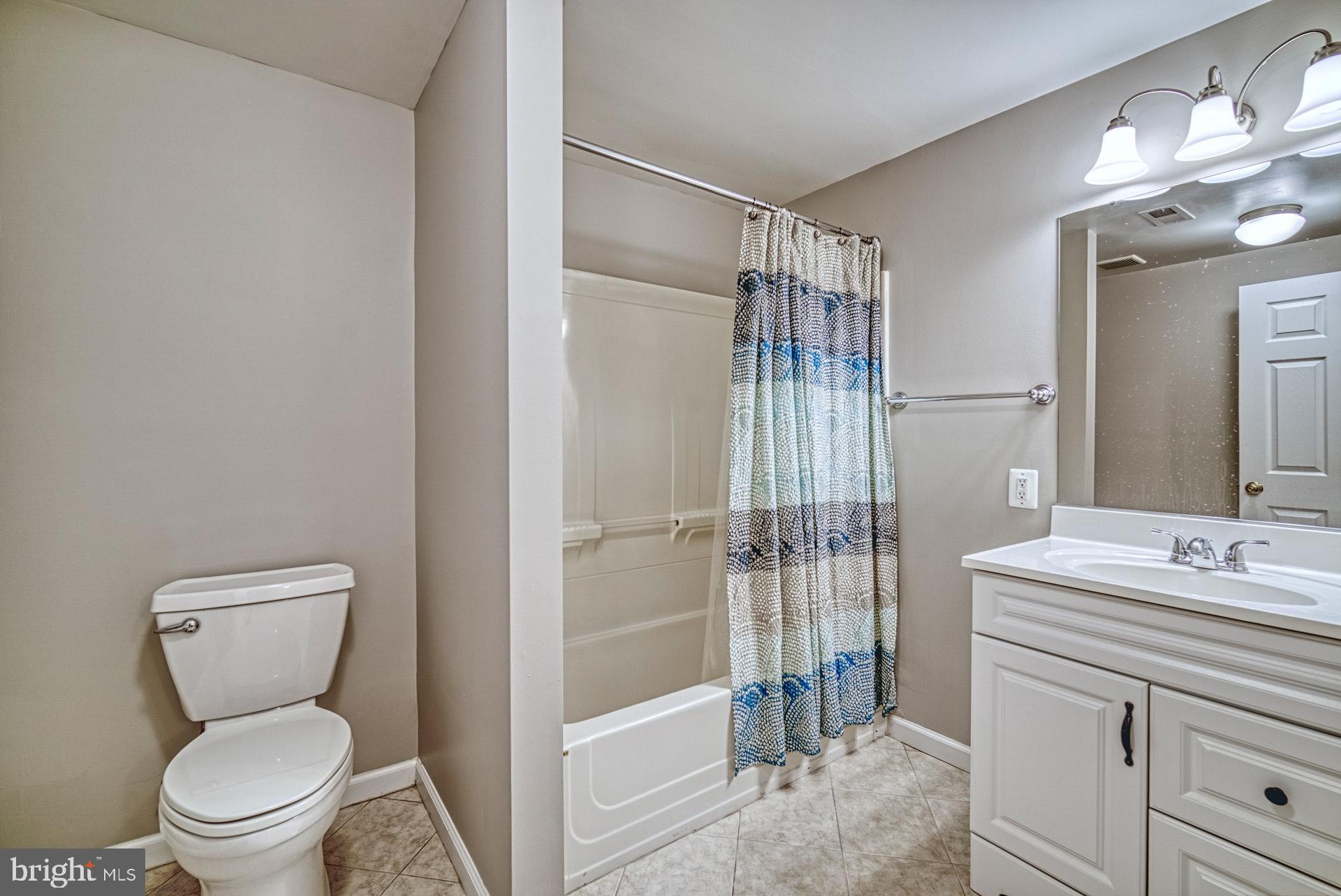 4913 Pheasant Ridge Road Fairfax, VA 22030 - Photo 25 of 33 Lower level full bathroom