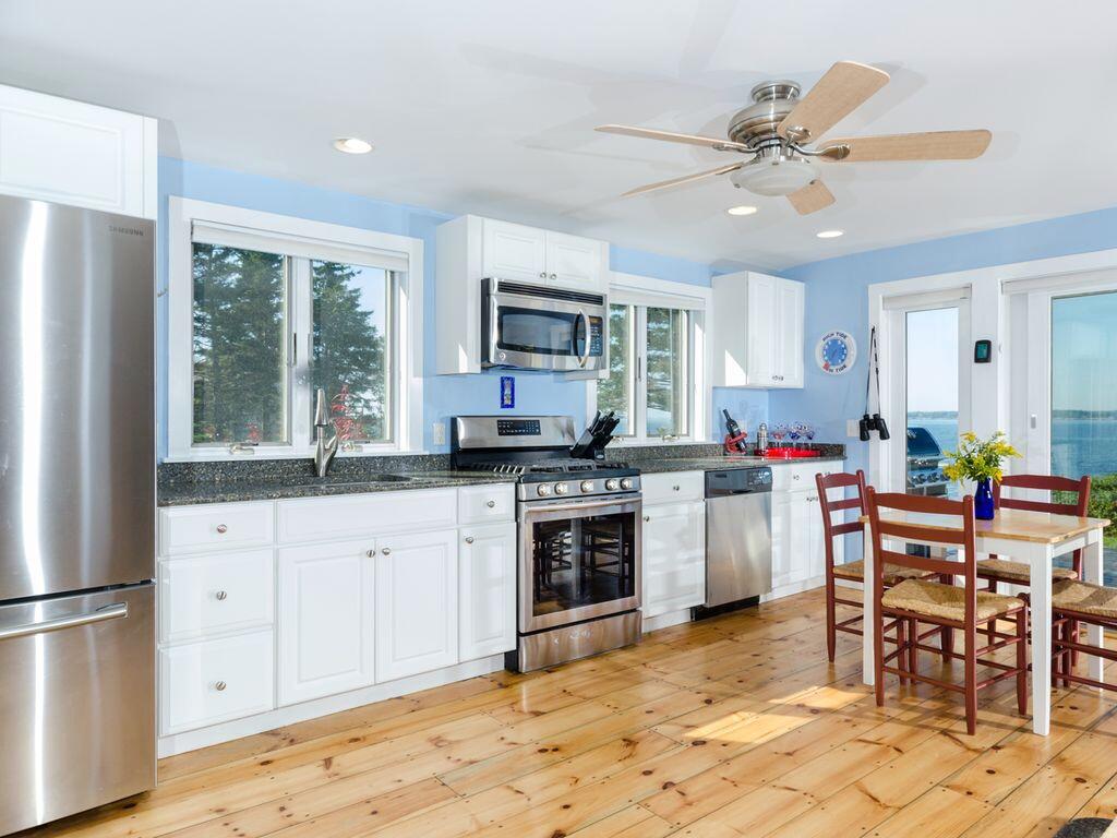 106 Seawood Park Road Bristol, ME 04554 - Photo 8 of 17 cf1d2e69-fe22-4ef1-a9cb-50b36b52ec6d.c10