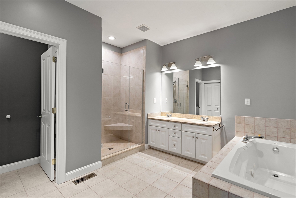 17 Indian Woods Way, Unit 17 Canton, MA 02021 - Photo 15 of 25