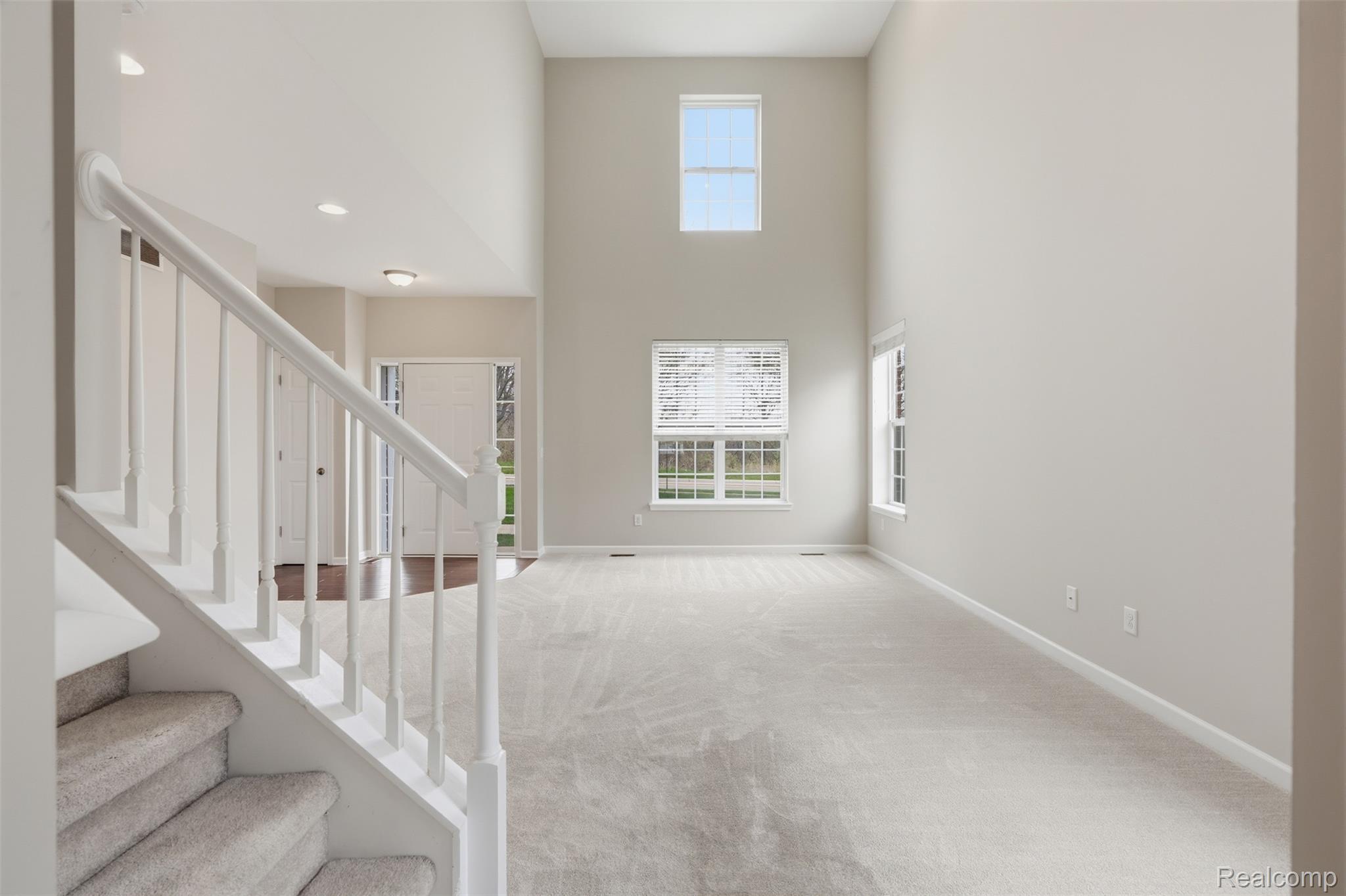 41594 Mitchell Road Novi, MI 48377 - Photo 4 of 35 019.jpg