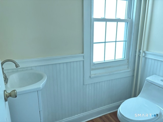102 Elm Street Thomaston, CT 06787 - Photo 16 of 27